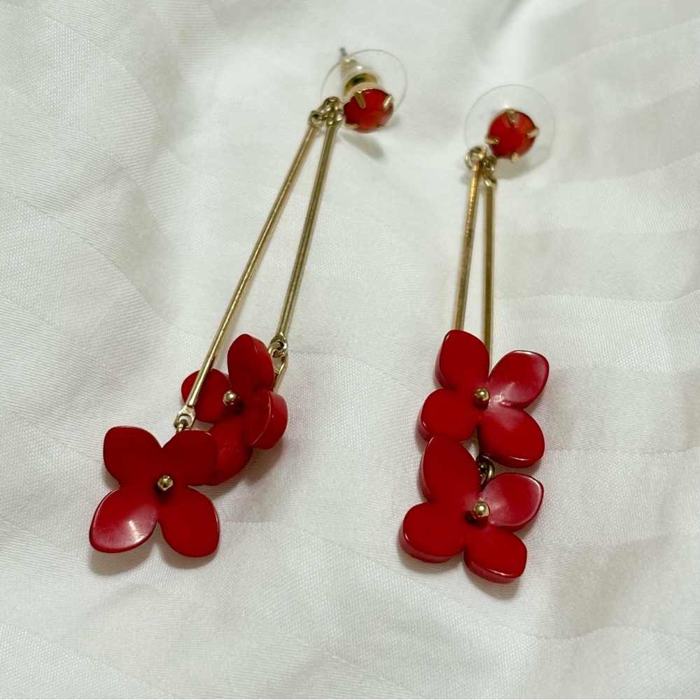 Lovisa Red Flower Petals Dangling Earrings